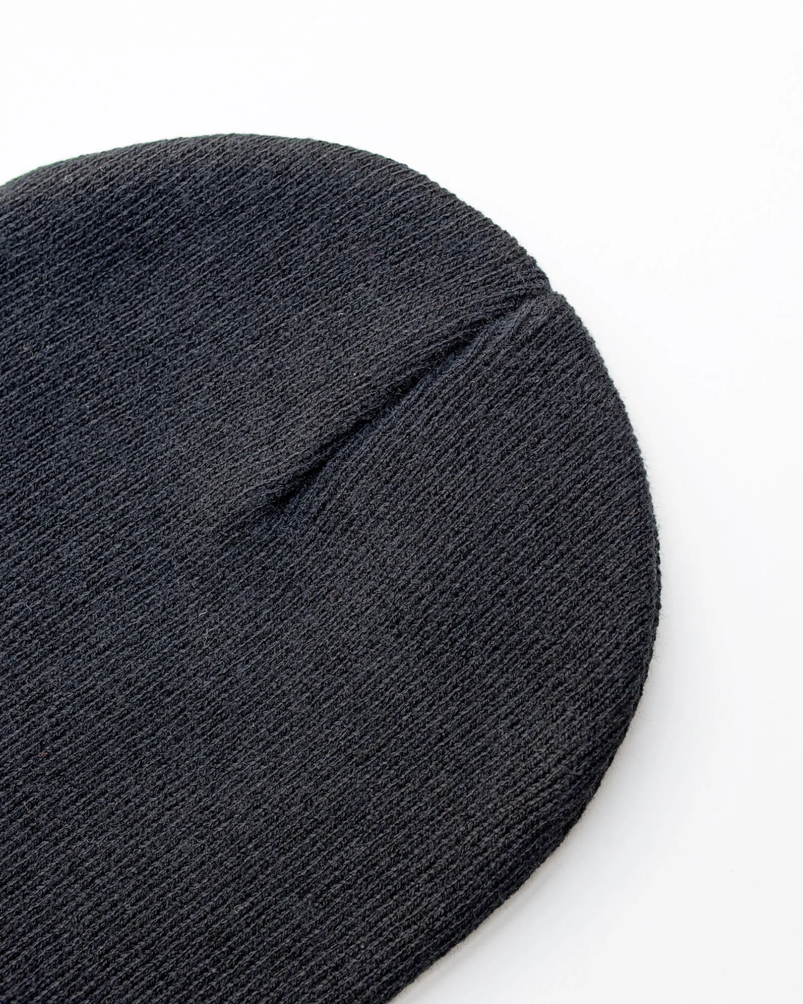 CS101 HAAKWEAR Traditional Silent Cuffed Beanie, Charcoal Black