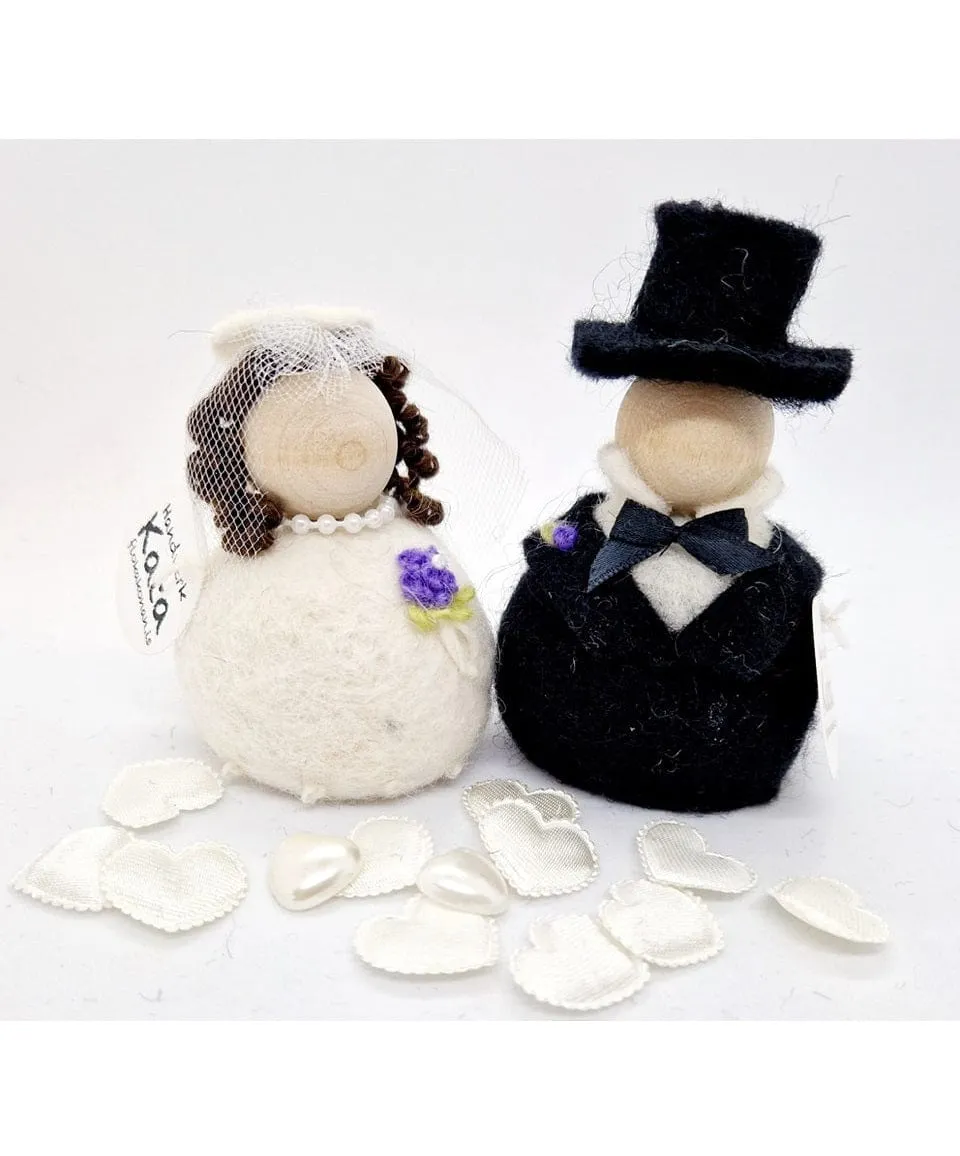 Felt wool Bride and Groom - Wedding Couple