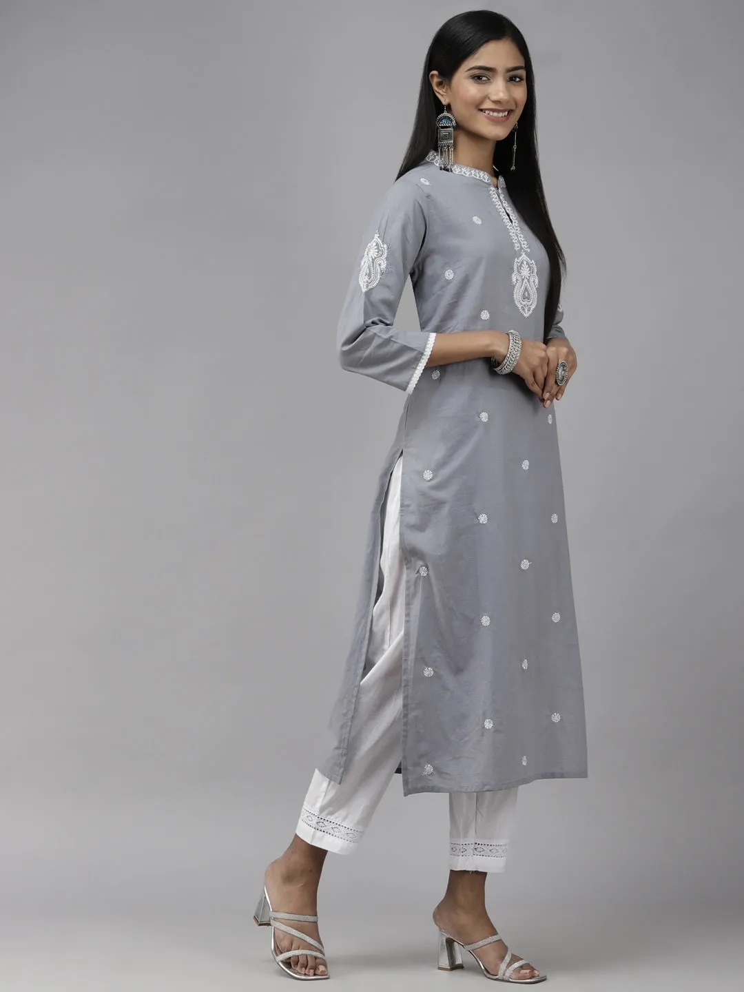 Grey Ethnic Motifs Embroidered Dupatta Set