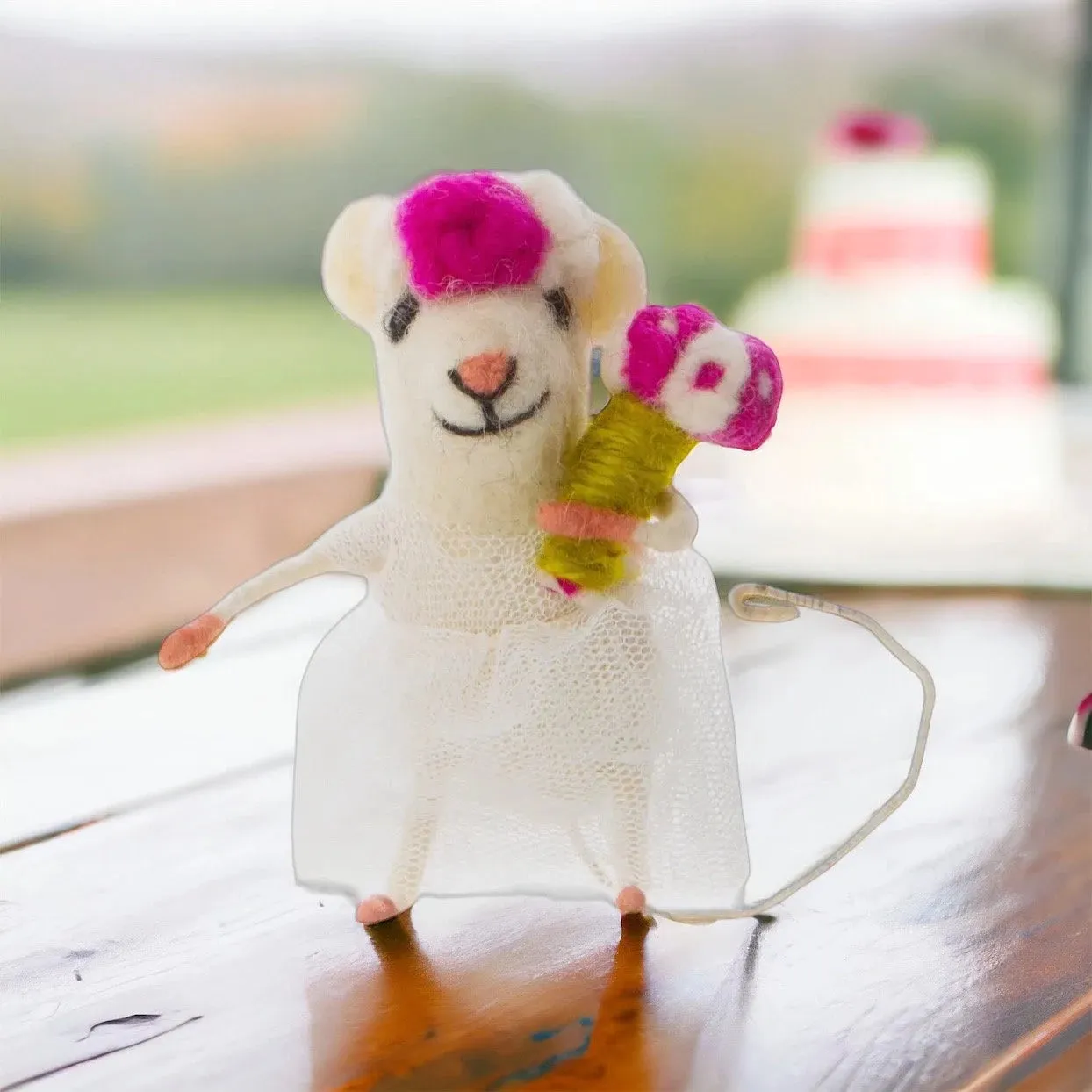 Hand crafted felted wool Wedding Mice Couple figures, white mice wedding couple, mice cheese tower topper, wedding cake mice topper, Wedding gift